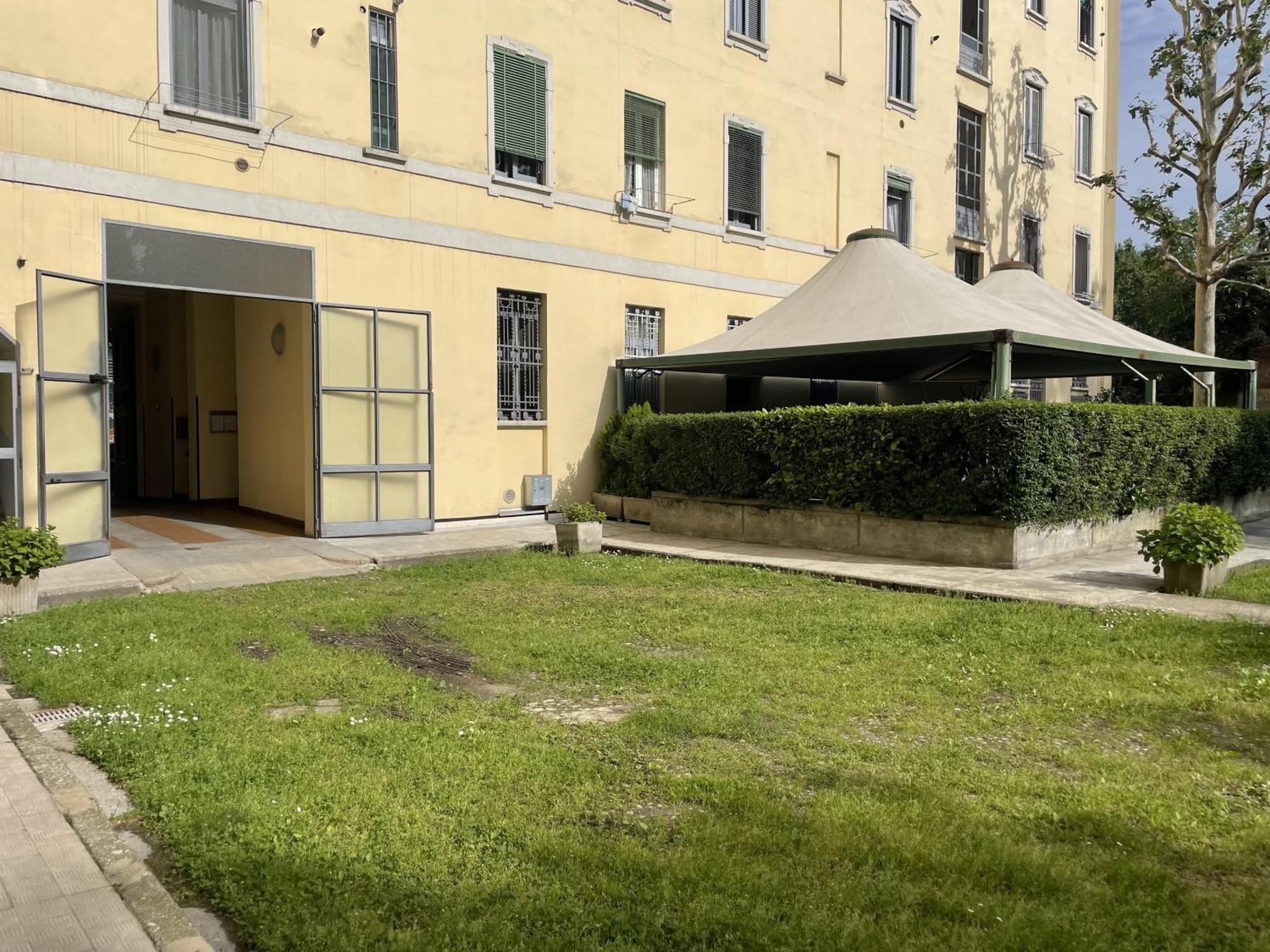 Umbria 60 Apartment Милан Экстерьер фото